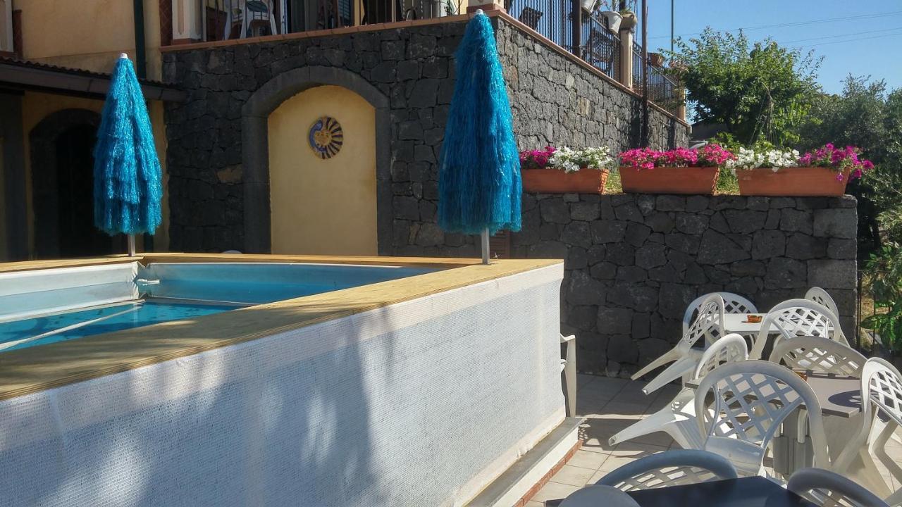 La Casa del Melograno Santa Venerina Exterior foto