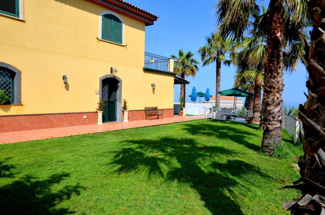 La Casa del Melograno Santa Venerina Exterior foto